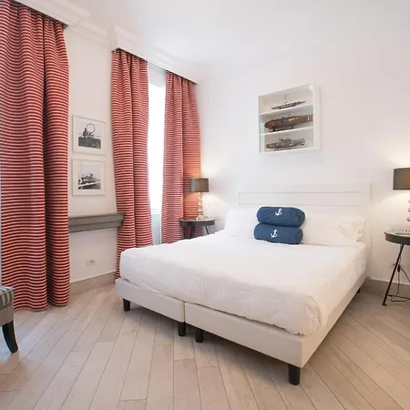 Marina Charming Hotel