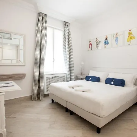 Marina Charming Hotel 4*