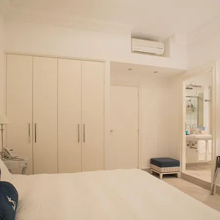 ホテル Marina Charming