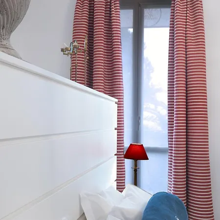 Marina Charming Hotel 4*