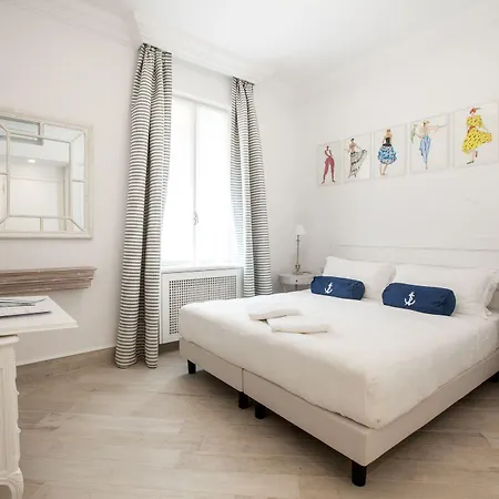 Marina Charming Hotel