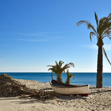 Marina Charming ホテル