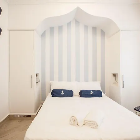 Marina Charming Hotel