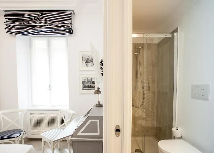 Marina Charming Hotel 4*